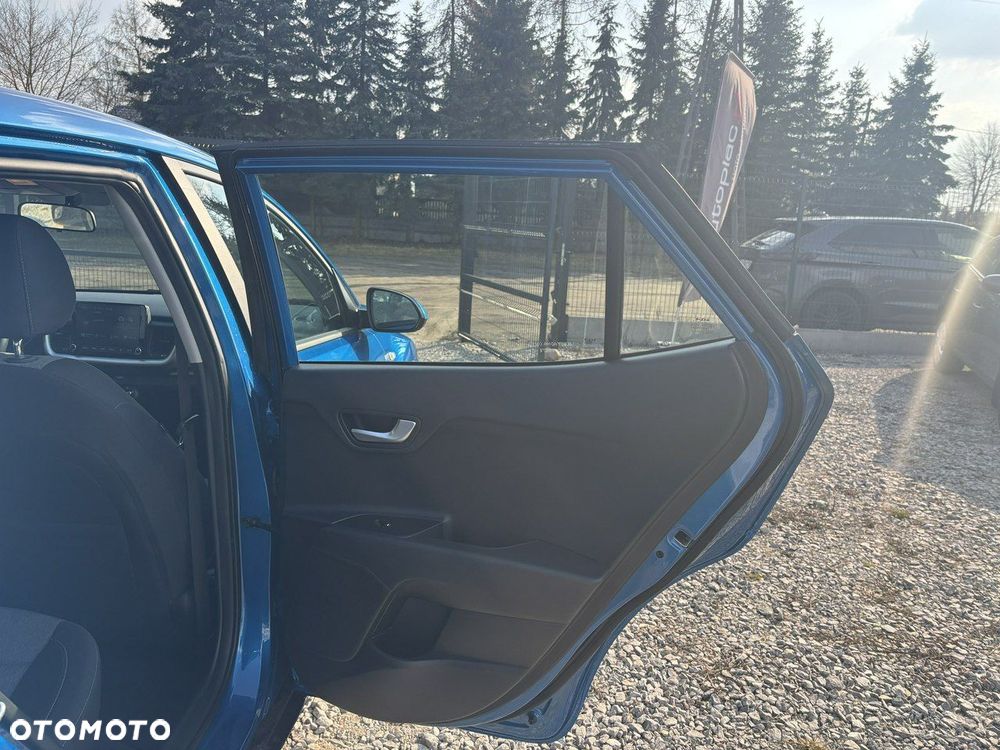 Kia Stonic - 32
