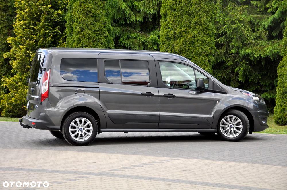Ford Tourneo Connect Grand - 17
