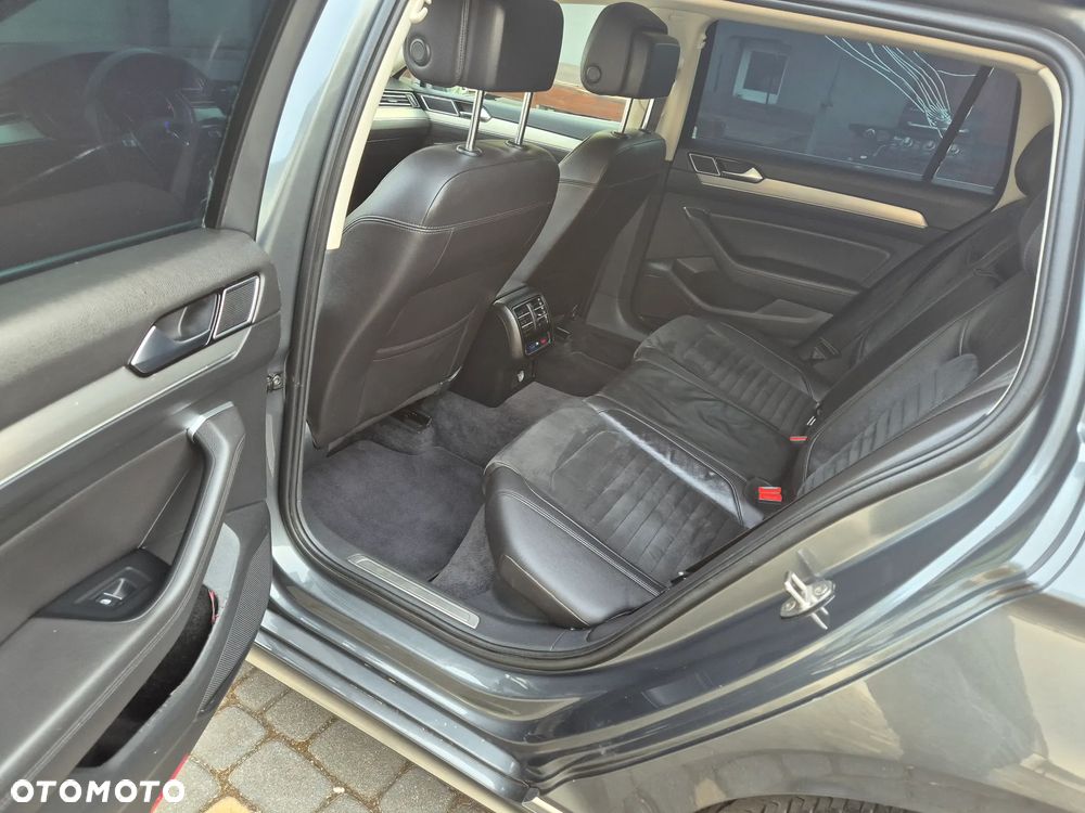 Volkswagen Passat 2.0 TDI SCR (BlueMotion Technology) DSG Highline - 11