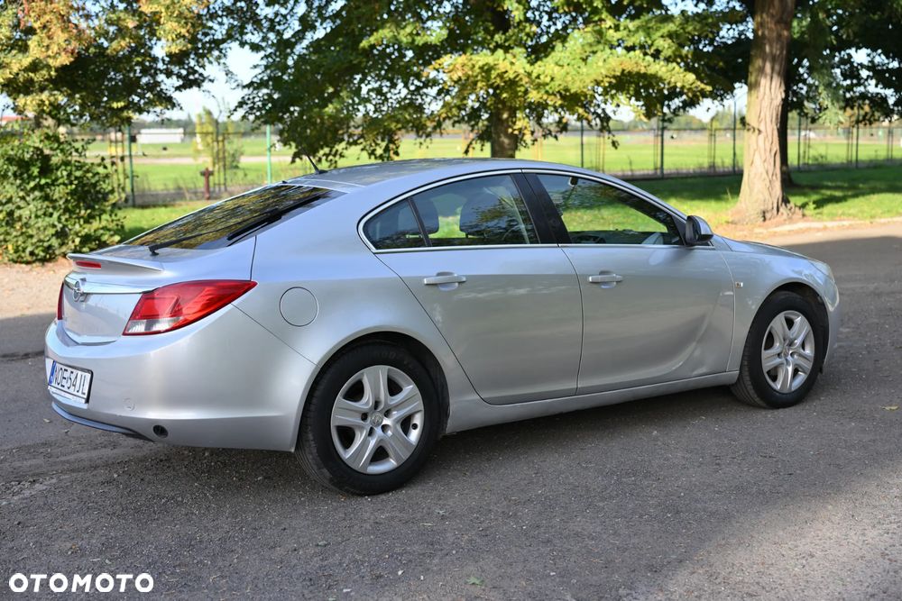 Opel Insignia 1.8 Sport - 15
