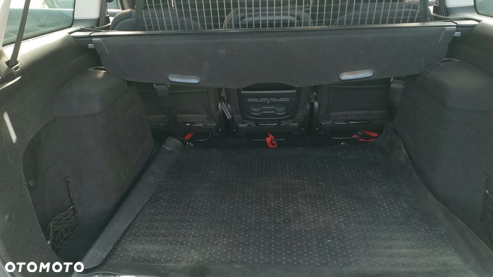 Peugeot 307 2.0 HDI XT Premium - 7
