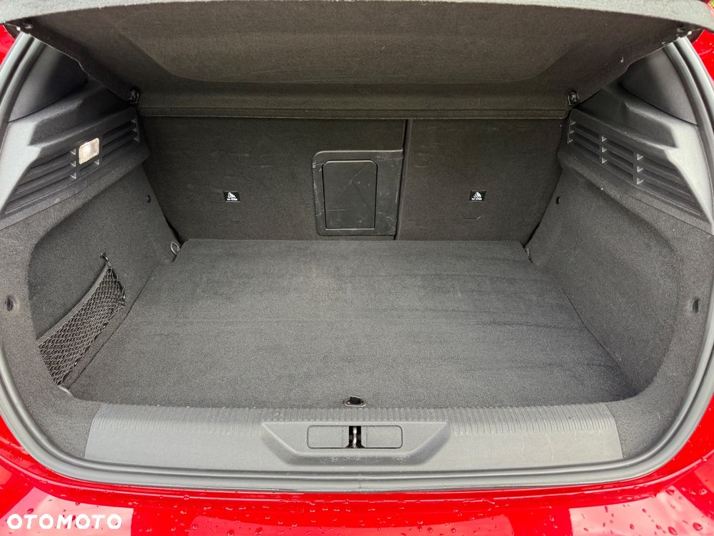 Peugeot 308 Plug-In Hybrid 180 e-EAT8 GT - 28