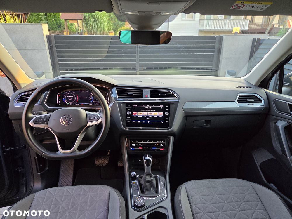 Volkswagen Tiguan - 23