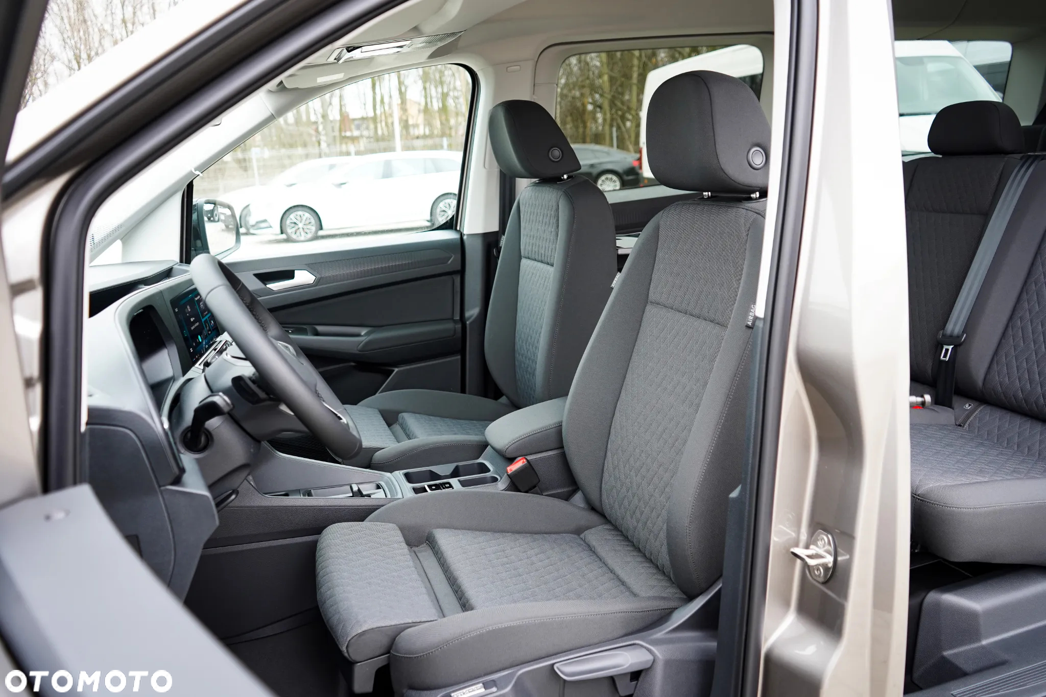 Volkswagen Caddy Maxi 2.0 TDI Life DSG - 28