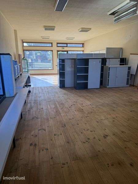 Loja com cave ampla – 180 m² - Grande imagem: 4/7