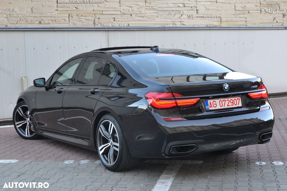 BMW Seria 7 740i Edition Exclusive - 29