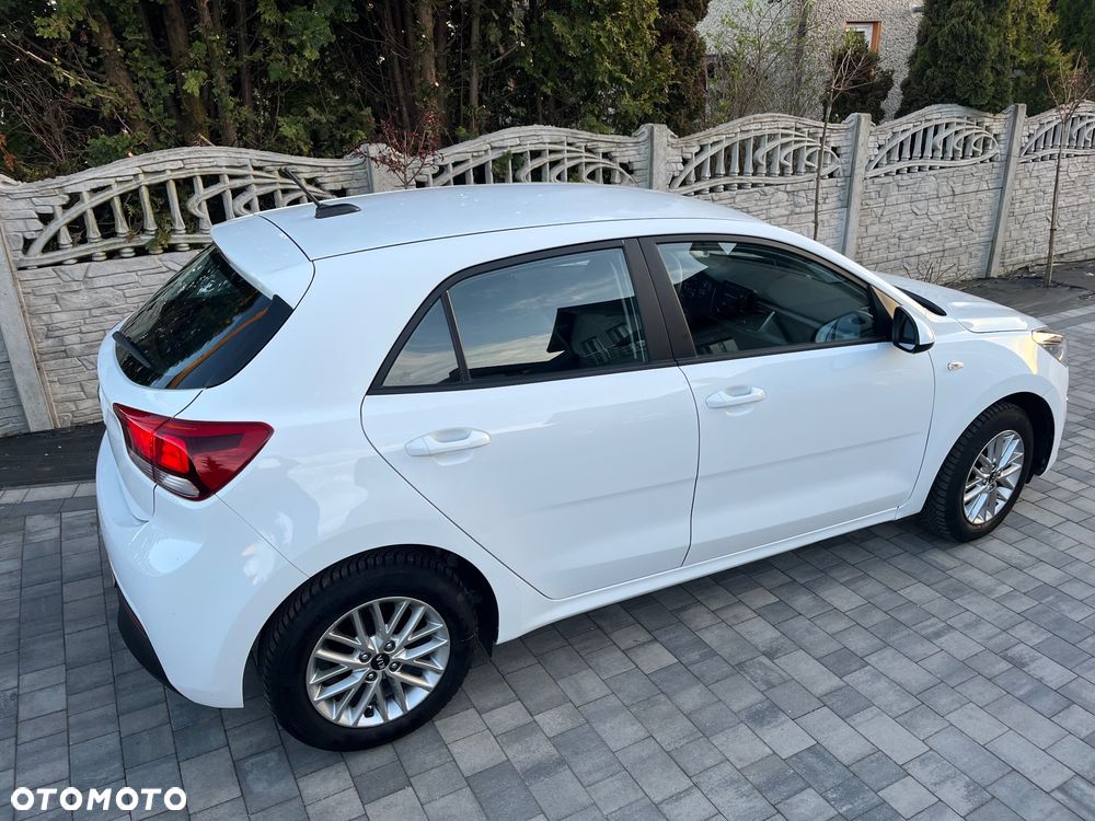 Kia Rio 1.2 Edition 7 - 17