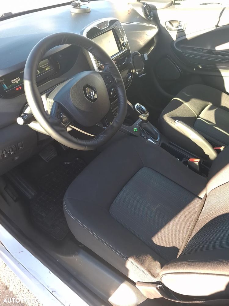 Renault ZOE - 8