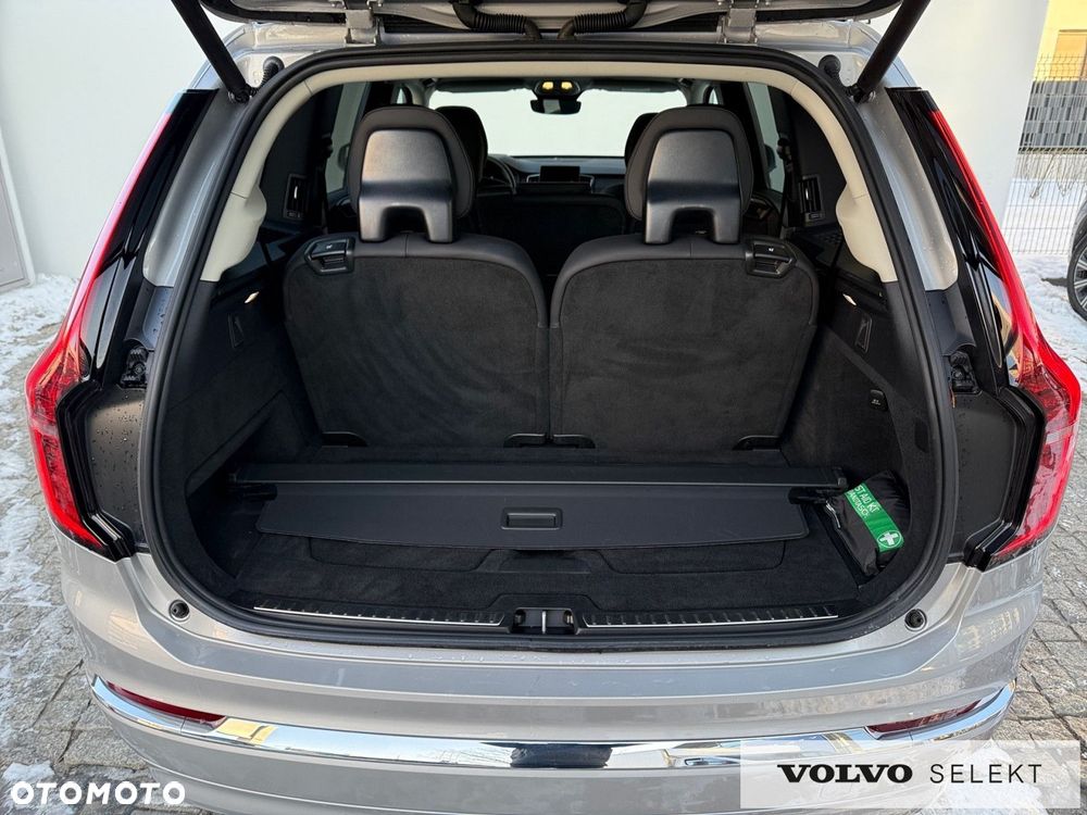 Volvo XC 90 - 31