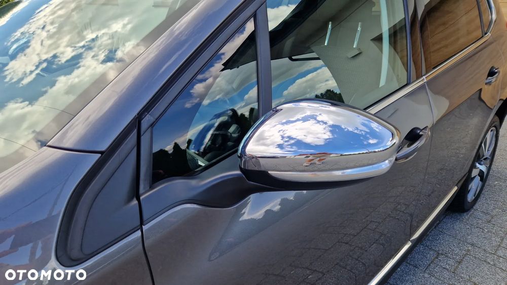 Peugeot 2008 1.6 BlueHDi Allure S&S - 35