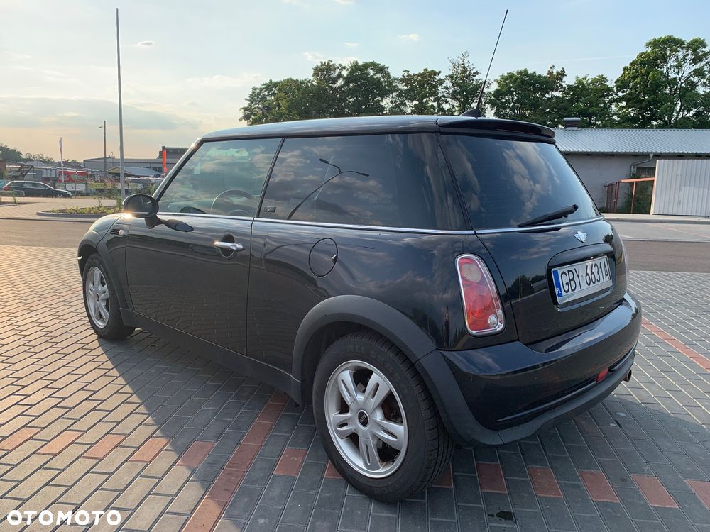 MINI ONE Standard - 5