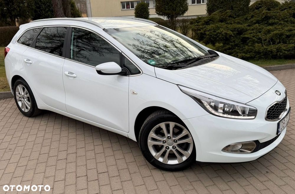 Kia Ceed 1.4 L - 27