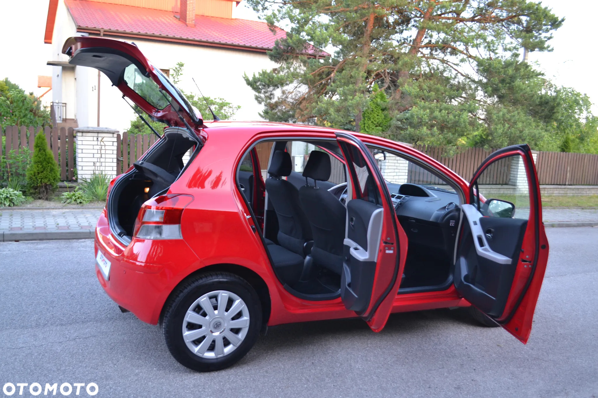 Toyota Yaris - 24