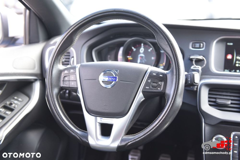 Volvo V40 - 23