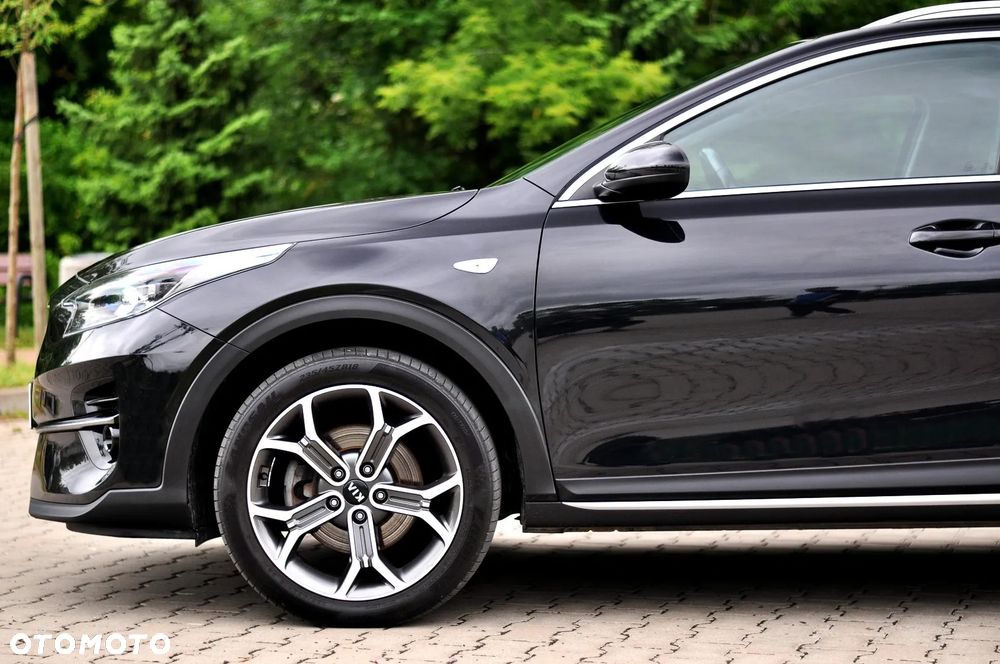 Kia XCeed 1.6 CRDi PLATINUM EDITION - 10