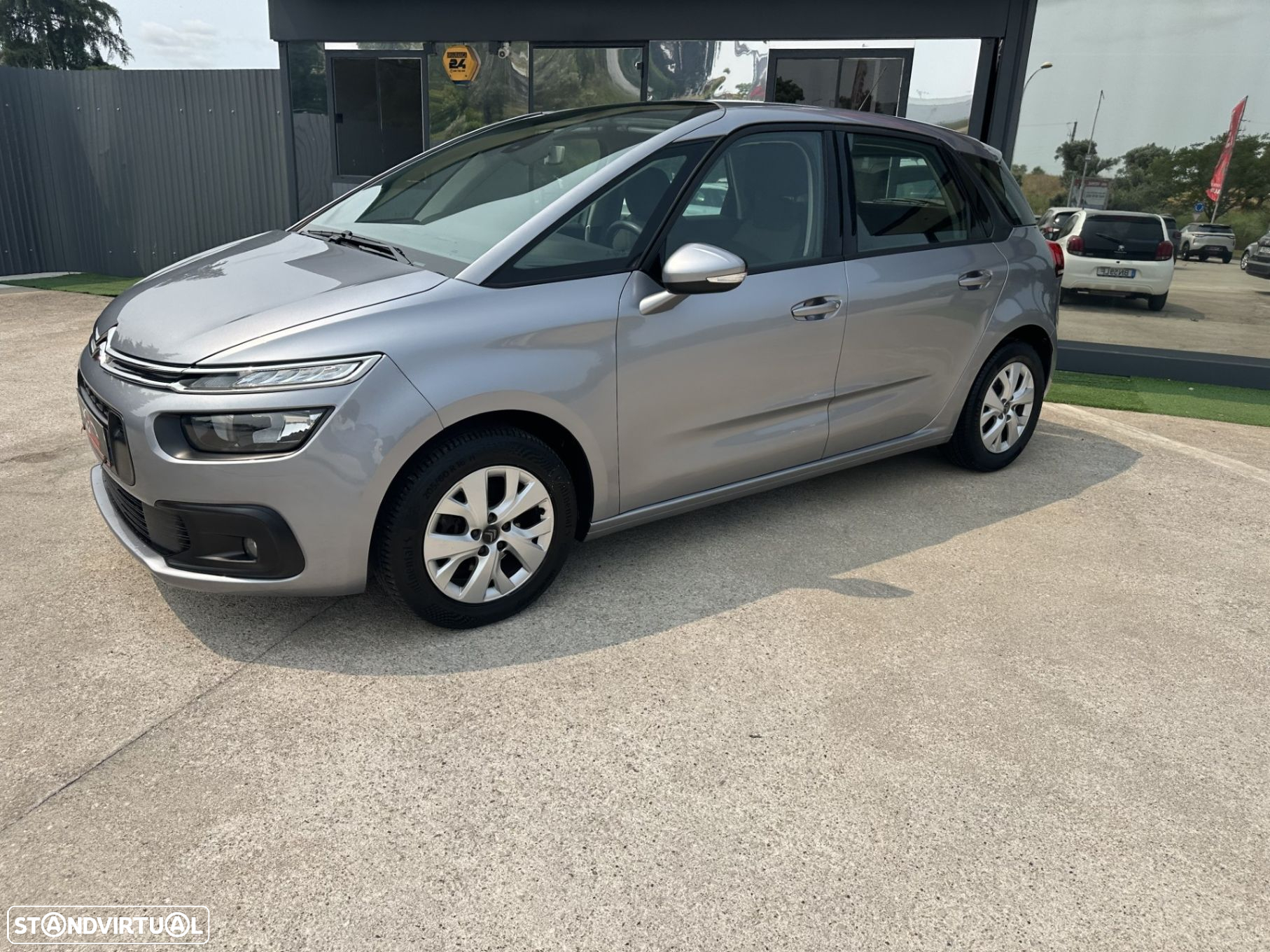 Citroën C4 Spacetourer 1.5 BlueHDi Feel EAT8 - 4