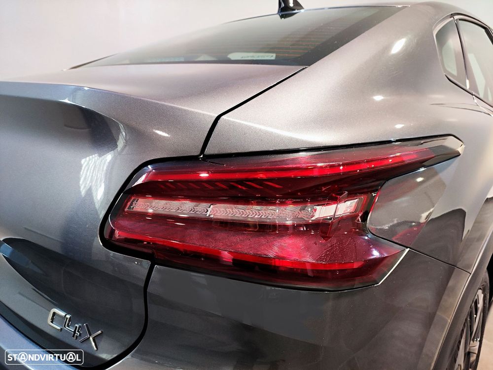 Citroën C4 X 1.2 PureTech Plus EAT8 - 32