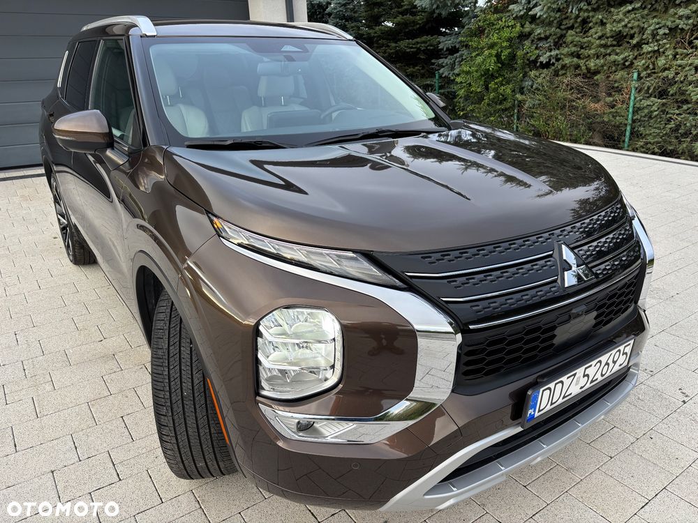 Mitsubishi Outlander - 9