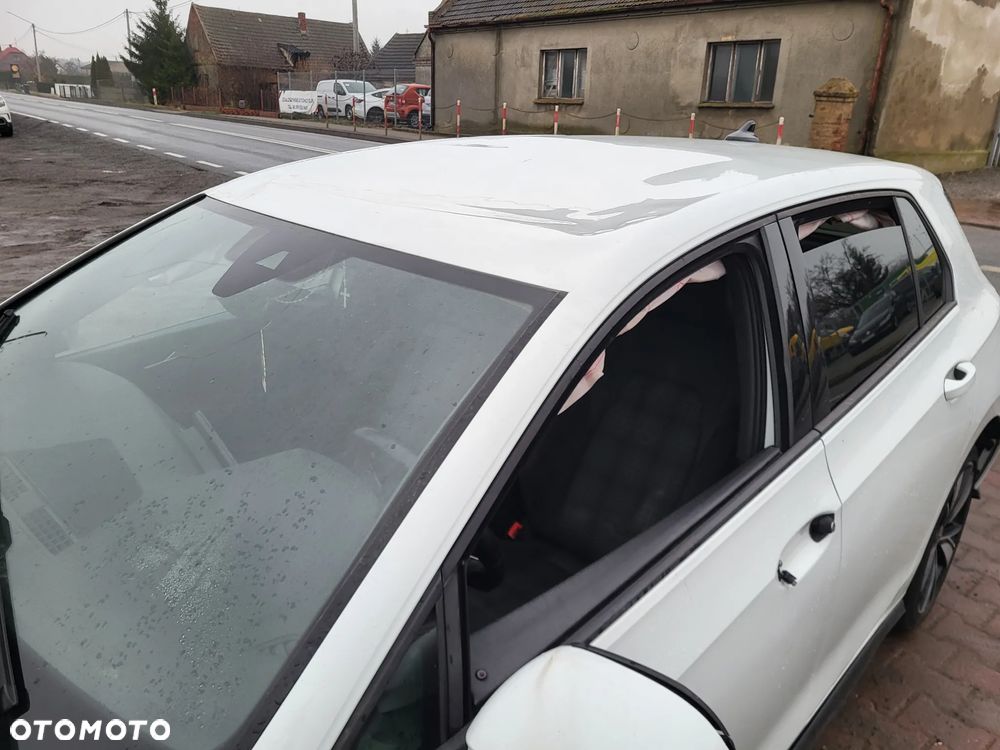 Volkswagen Golf - 18