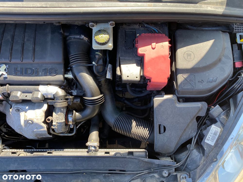 Peugeot 308 ver-1-6-hdi-premium - 7