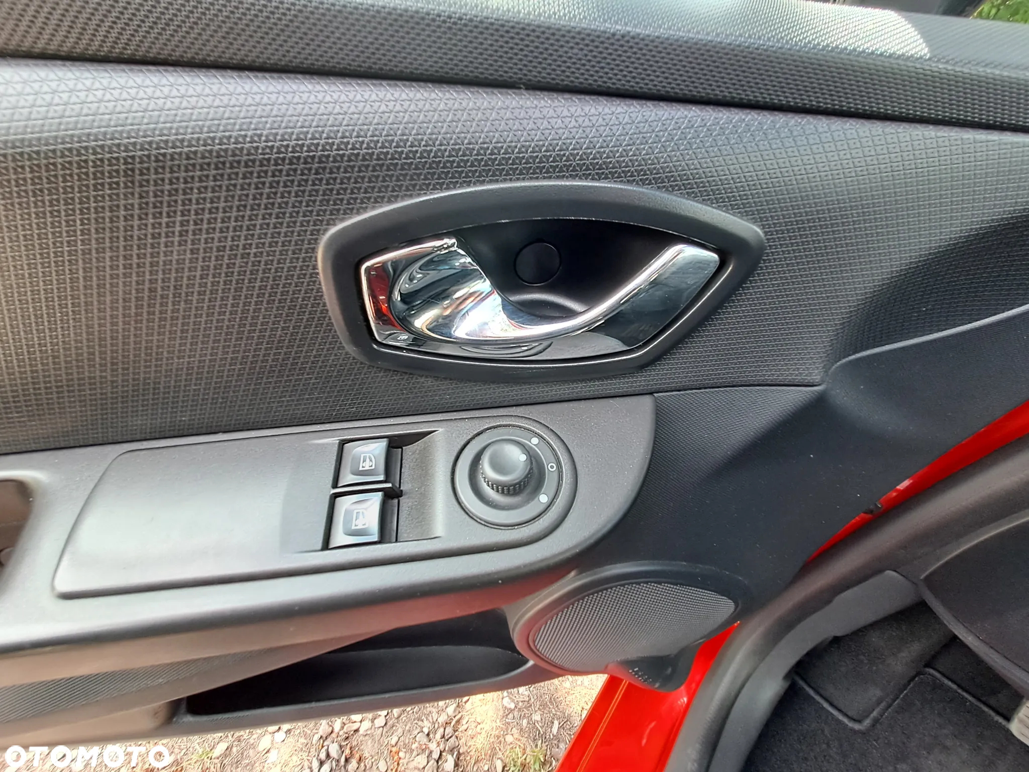 Renault Clio - 11