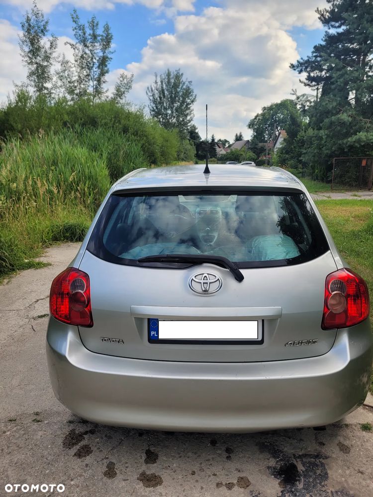 Toyota Auris 2.0 D-4D Sol - 3