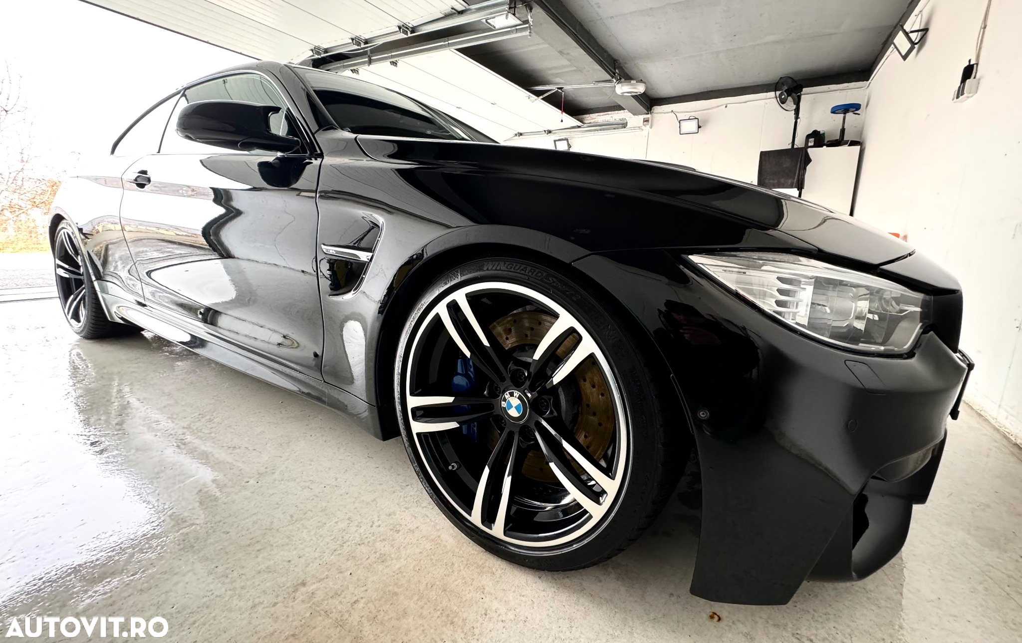 BMW M4 Coupe DKG - 11