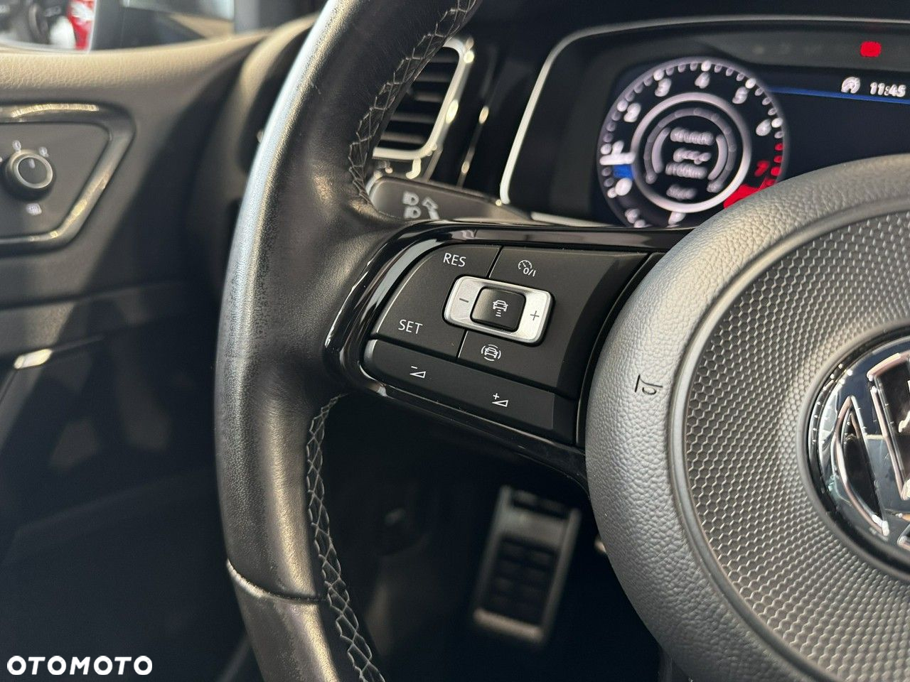 Volkswagen Golf - 26