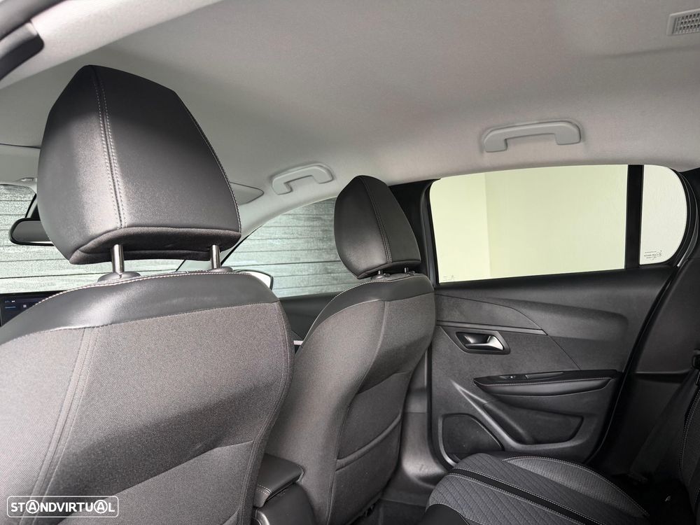Peugeot 208 1.2 PureTech Allure - 30