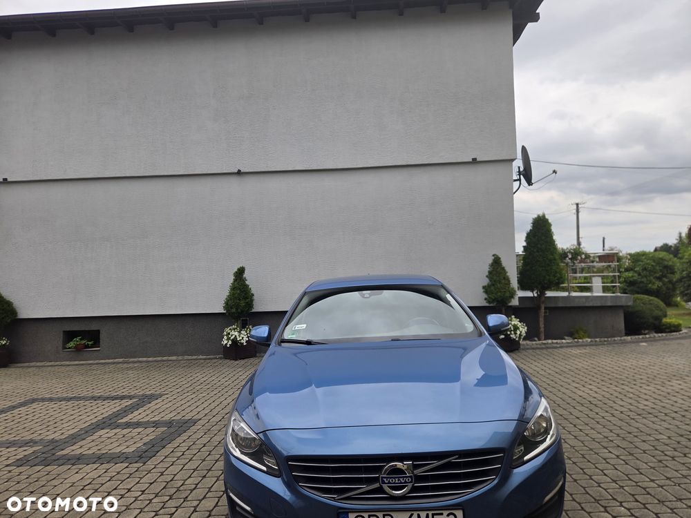 Volvo V60 D2 Momentum - 3