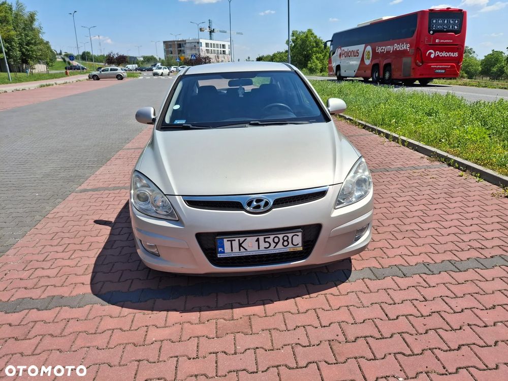 Hyundai i30 1.4 Comfort - 1