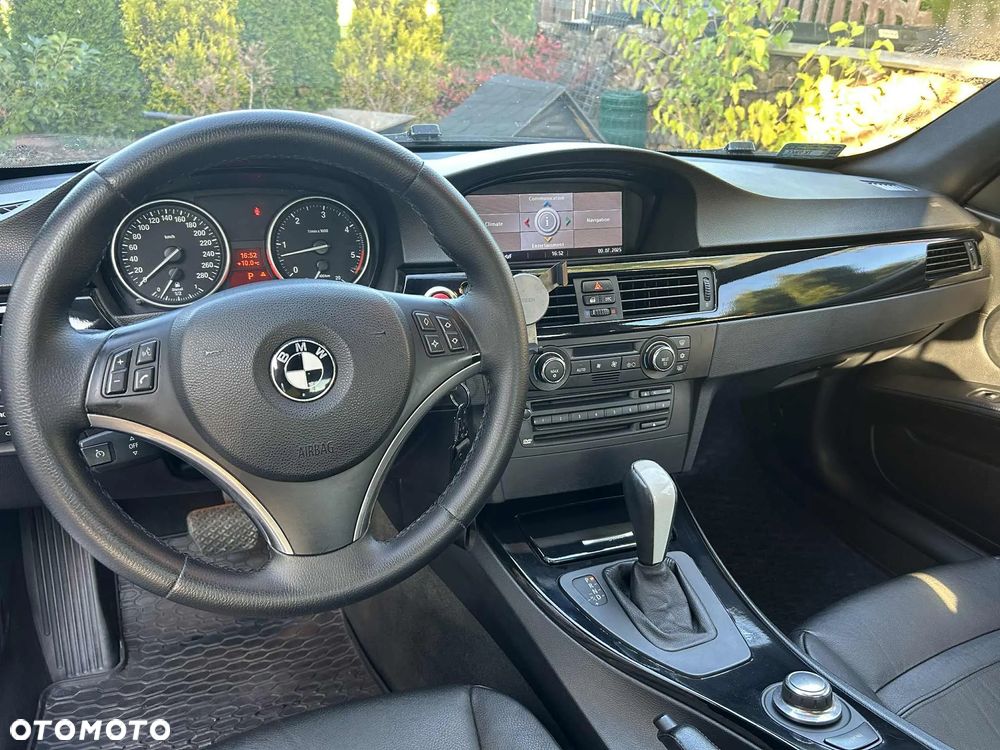 BMW Seria 3 330d Coupe - 9