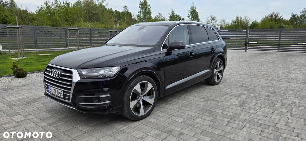 Audi Q7 - 1