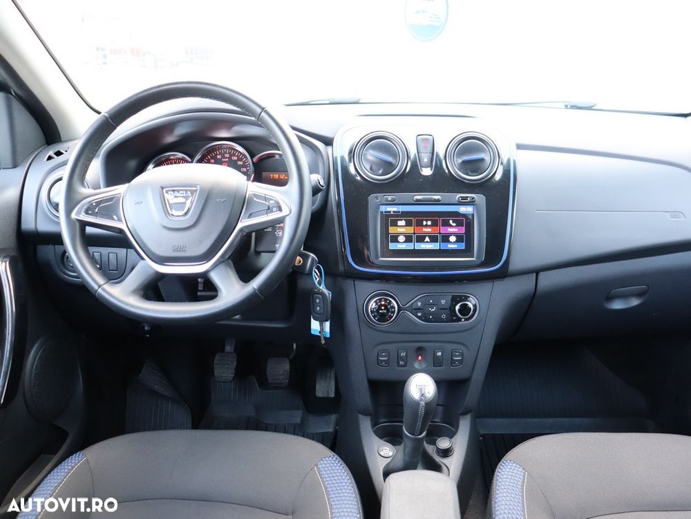 Dacia Sandero Stepway TCe 90 MT6 Comfort - 10