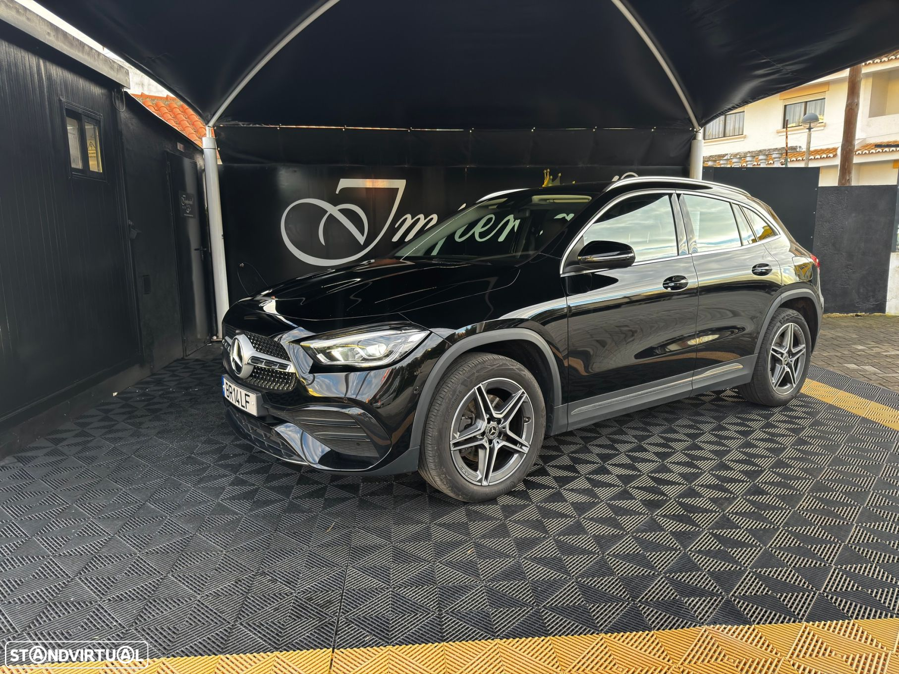 Mercedes-Benz GLA 250 e AMG Line - 3