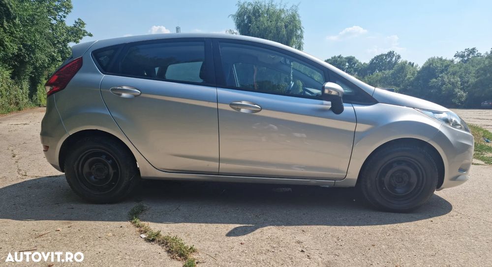 Ford Fiesta 1.25i Trend - 8