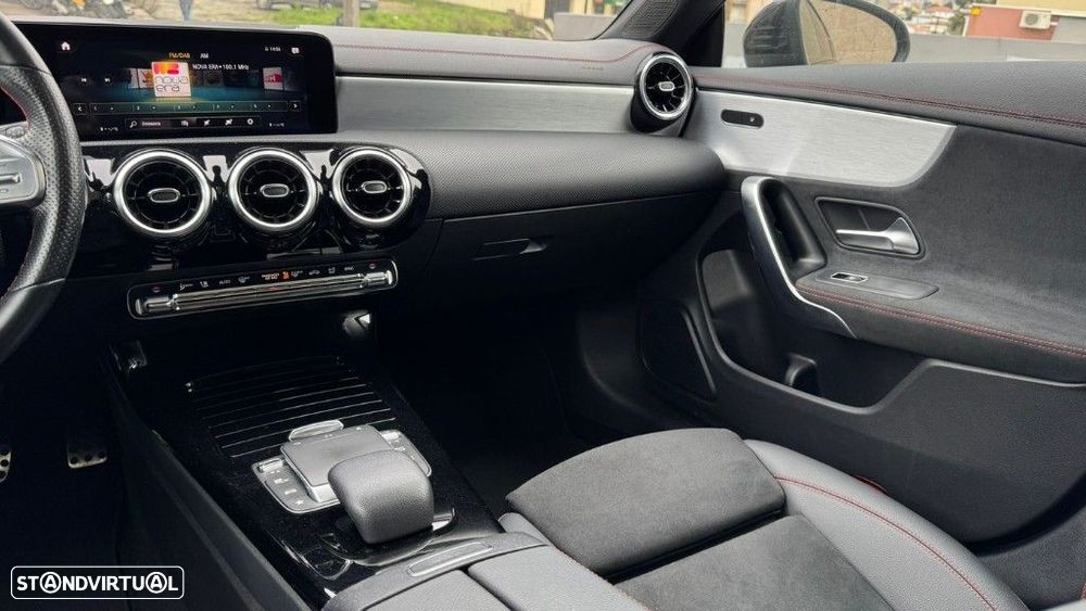 Mercedes-Benz CLA 200 - 13