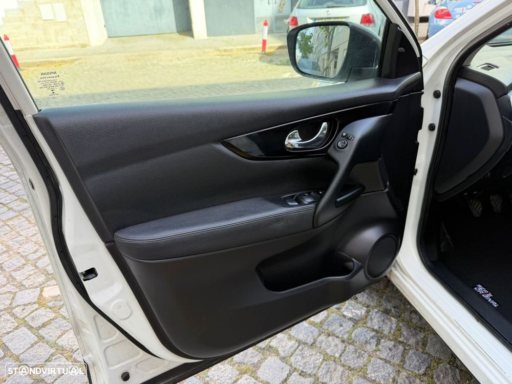 Nissan Qashqai 1.6 dCi Tekna Premium - 11