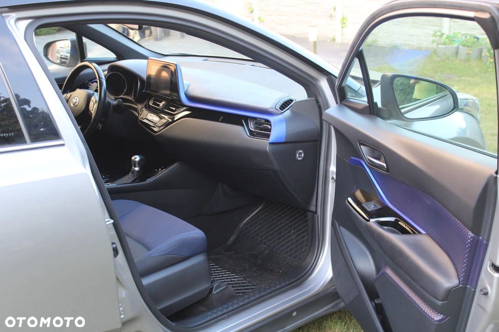 Toyota C-HR Business-Edition - 8