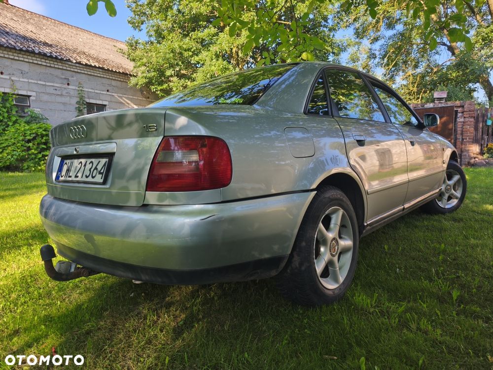 Audi A4 Limousine - 4