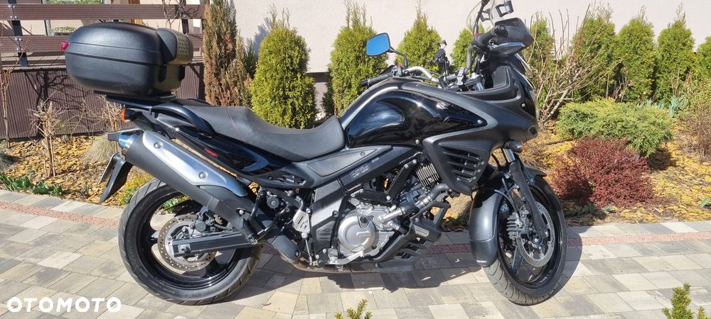 Suzuki V-STROM - 1