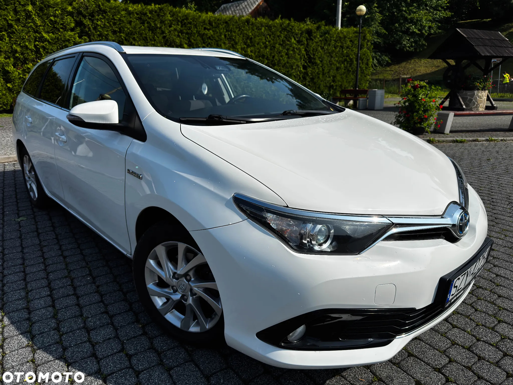 Toyota Auris 1.8 VVT-i Hybrid Automatik Edition S+ - 13