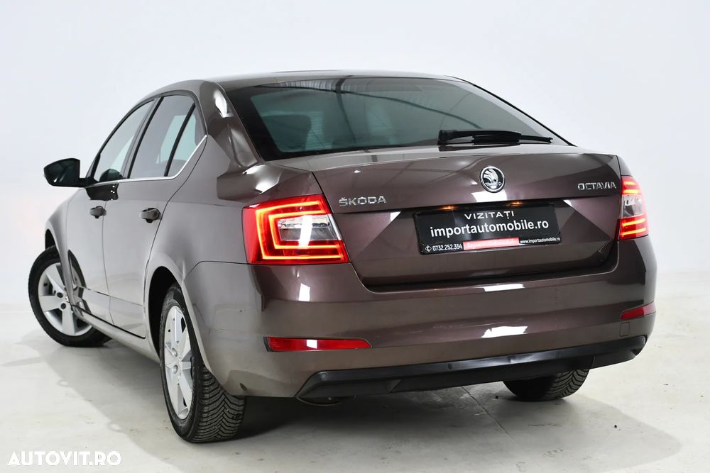 Skoda Octavia - 13