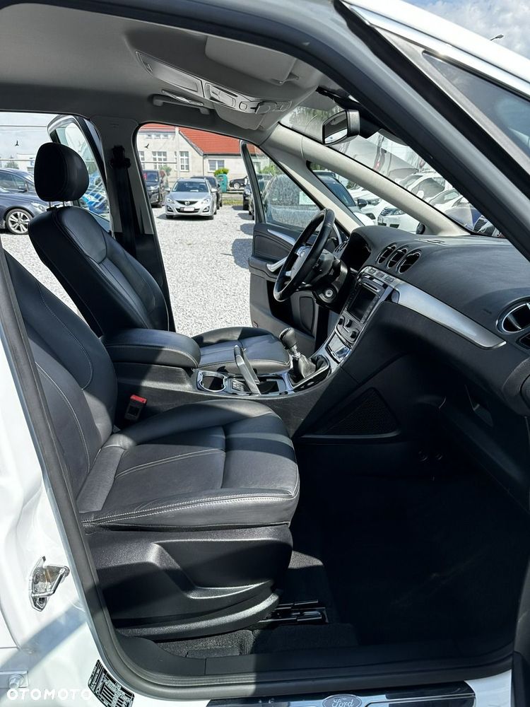Ford S-Max - 10
