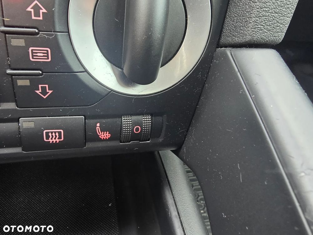 Audi A3 3-drzwiowe 1.9 TDI DPF Ambiente - 18