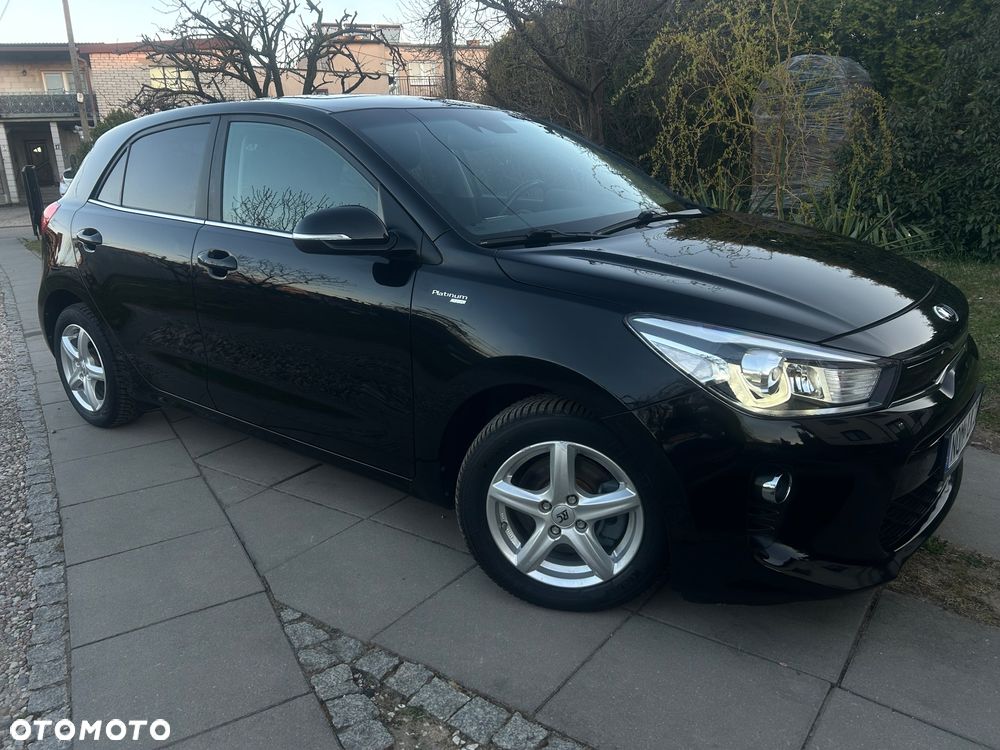 Kia Rio - 36