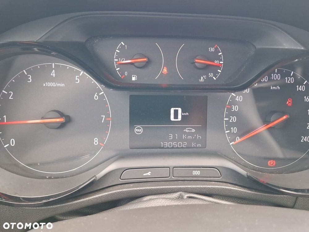Opel Crossland X - 10