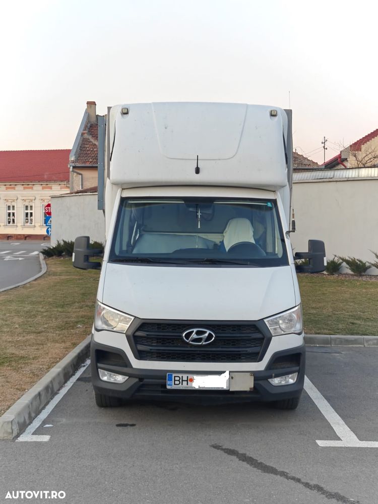 Hyundai H350 - 1