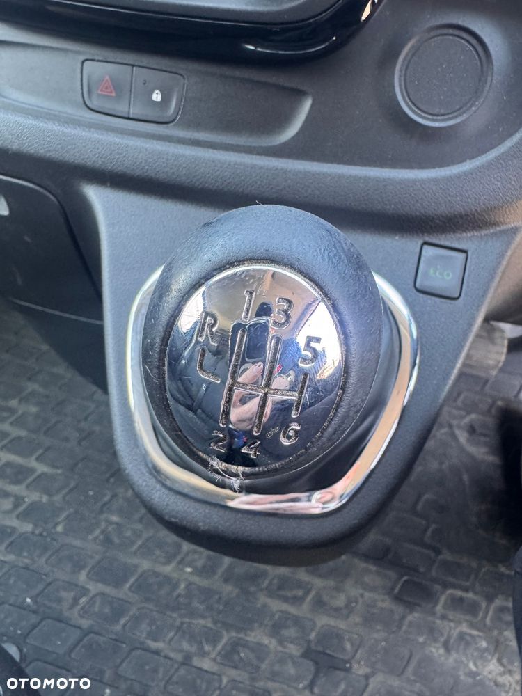 Opel Vivaro Trafic 1.6 BiTurbo Klima - 17