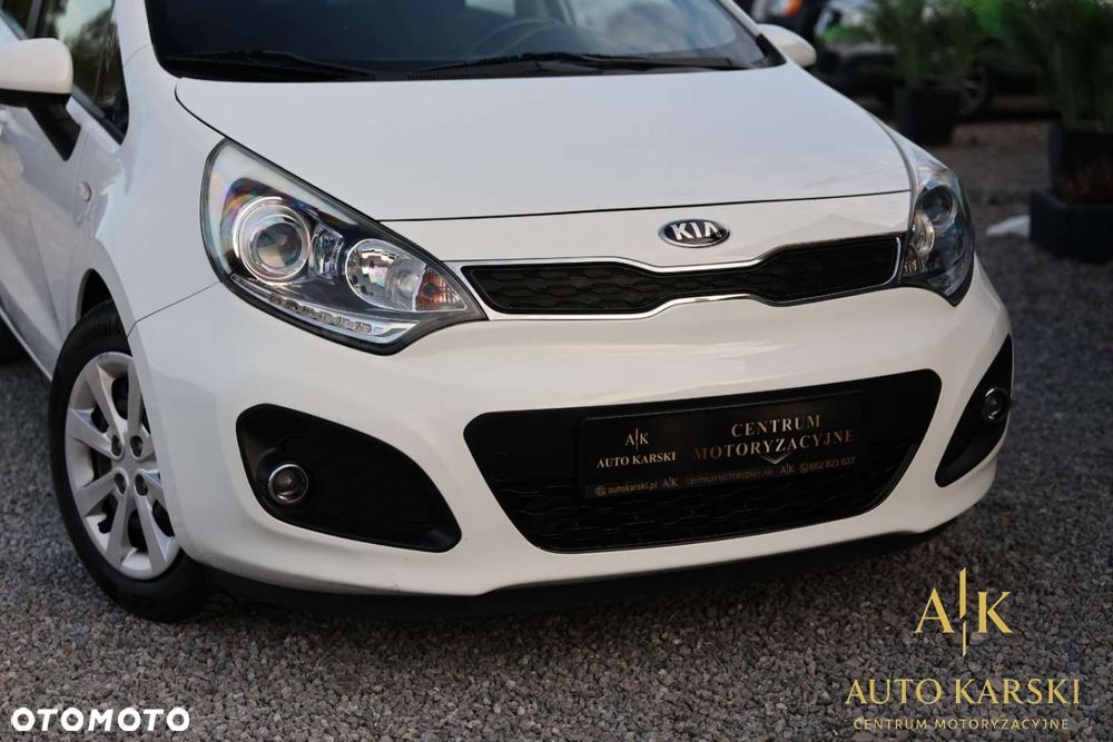 Kia Rio - 12